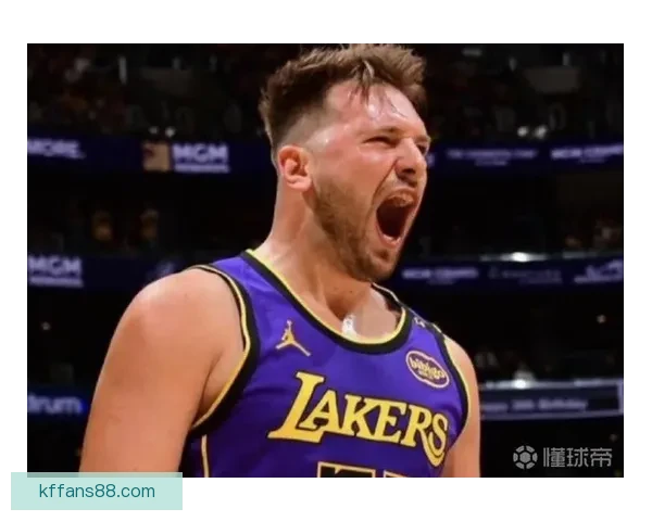 东契奇腿筋伤病原因揭秘湖人将帅回应詹姆斯强调健康至关重要